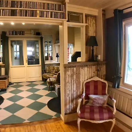 Vakantiehuis Nest In The Forest With Tree House Bielefeld